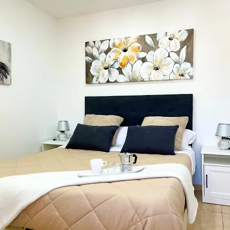 Sea View Penthouse Апартаменты *